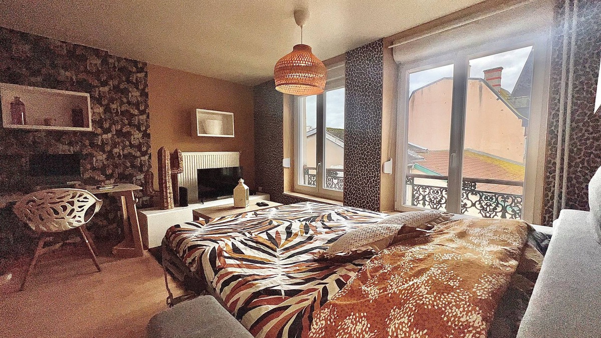 Verdun Apartment | Studio Chic au Coeur de Verdun