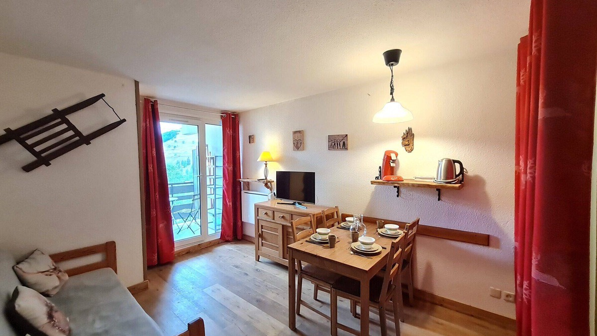 Mont-de-Lans Apartment | Studio close to the ski slopes, 4ppl, mountain view