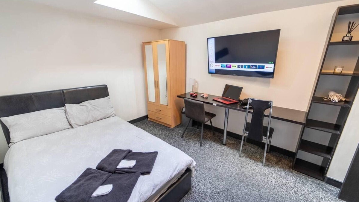 Selly Oak Apartment | studio close to University of Birmingham