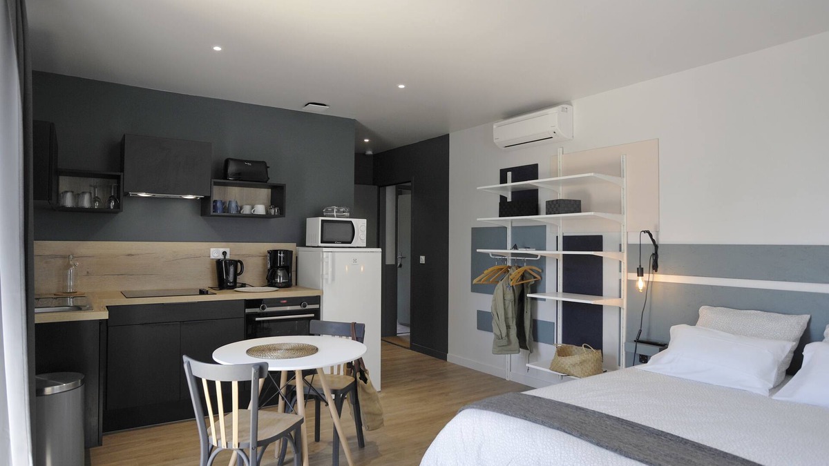 Jonzac Apartment | Studio comfort in the heart of Jonzac