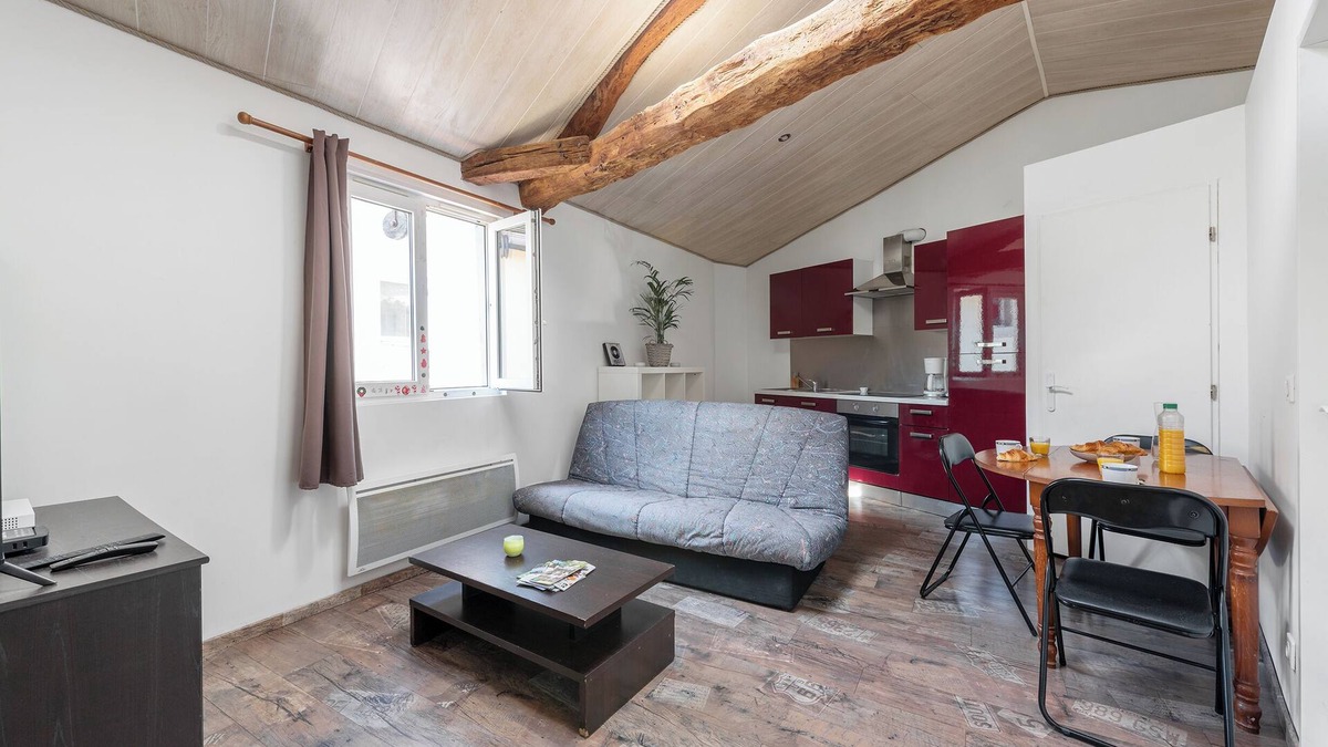 Castres Apartment | studio convivial