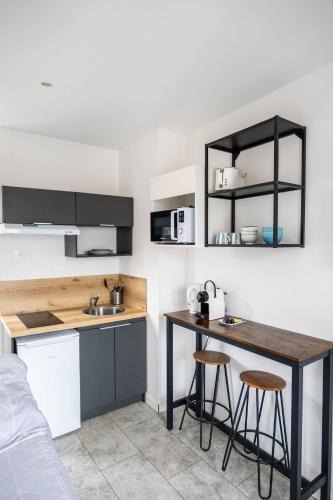 Orleans Apartment | Studio cosy, calme avec cour extérieure, 2e étage