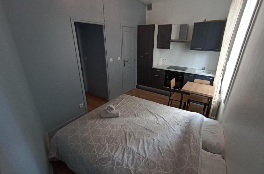 Maisons-Laffitte Apartment | Studio cosy - Hypercentre - 20 min to Paris