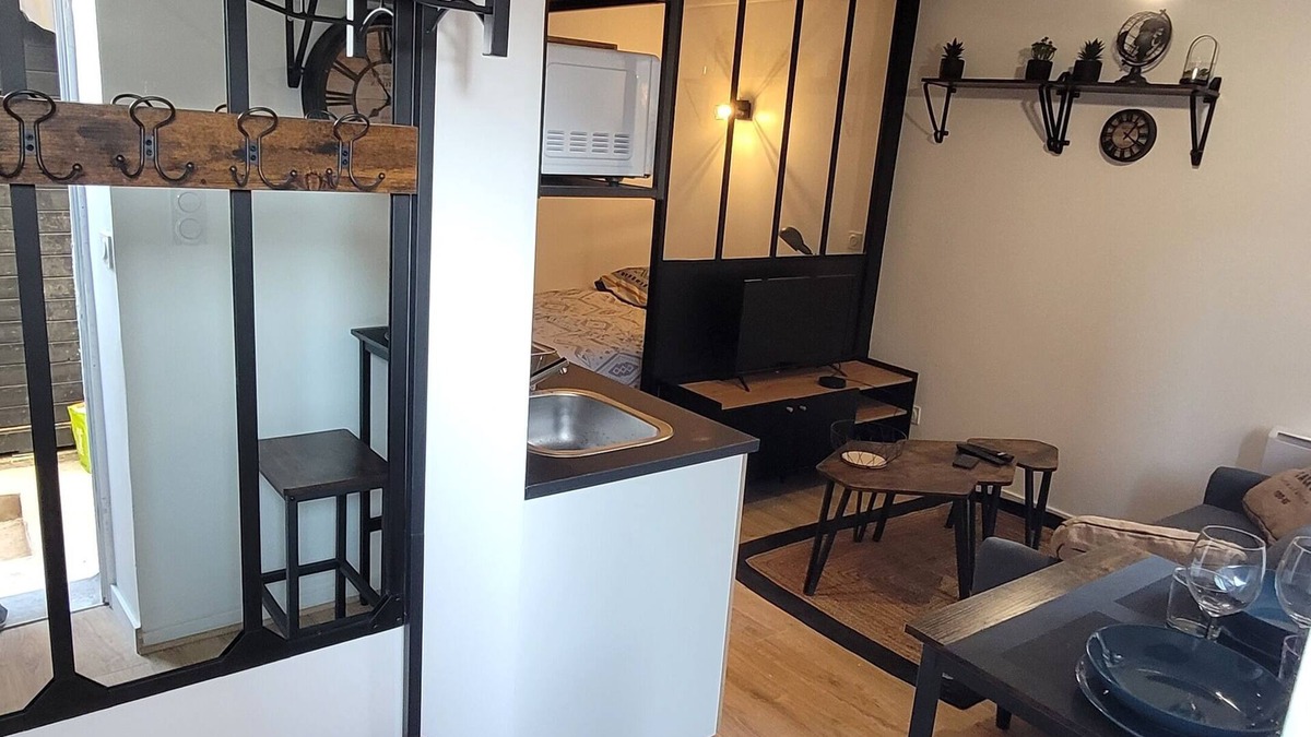 Cret de Roc Apartment | Studio cosy Saint-Étienne centre
