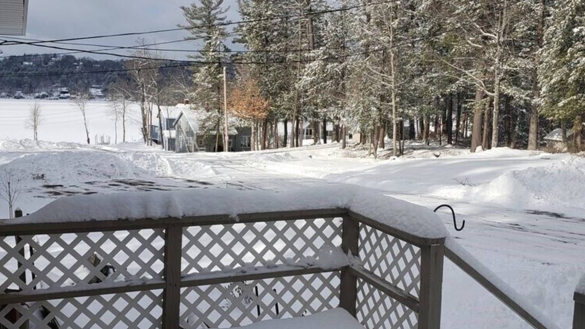 Spofford House | Studio, Cozy Studio for 2 or 4!
