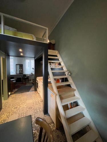 Zurenborg Apartment | Studio Dageraad