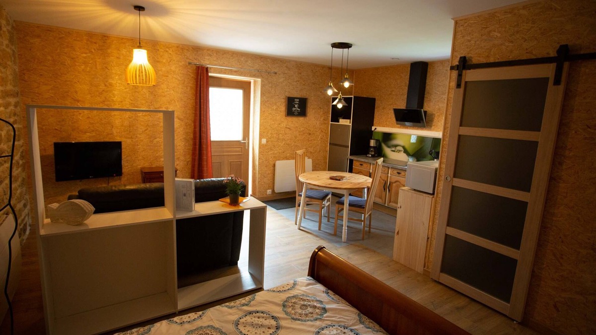 Plouray Apartment | Studio de Charme au Centre Bretagne Pour 2 Personnes