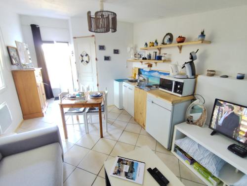 Langueux Apartment | Studio de la Baie