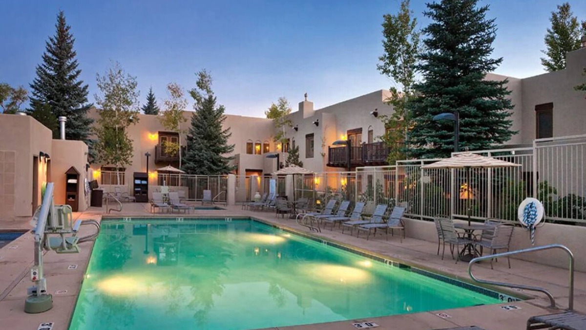 Taos Condo | Studio Deluxe w/Kitchenette in Taos! Skiing, Golf, Fishing, Hiking, and more!