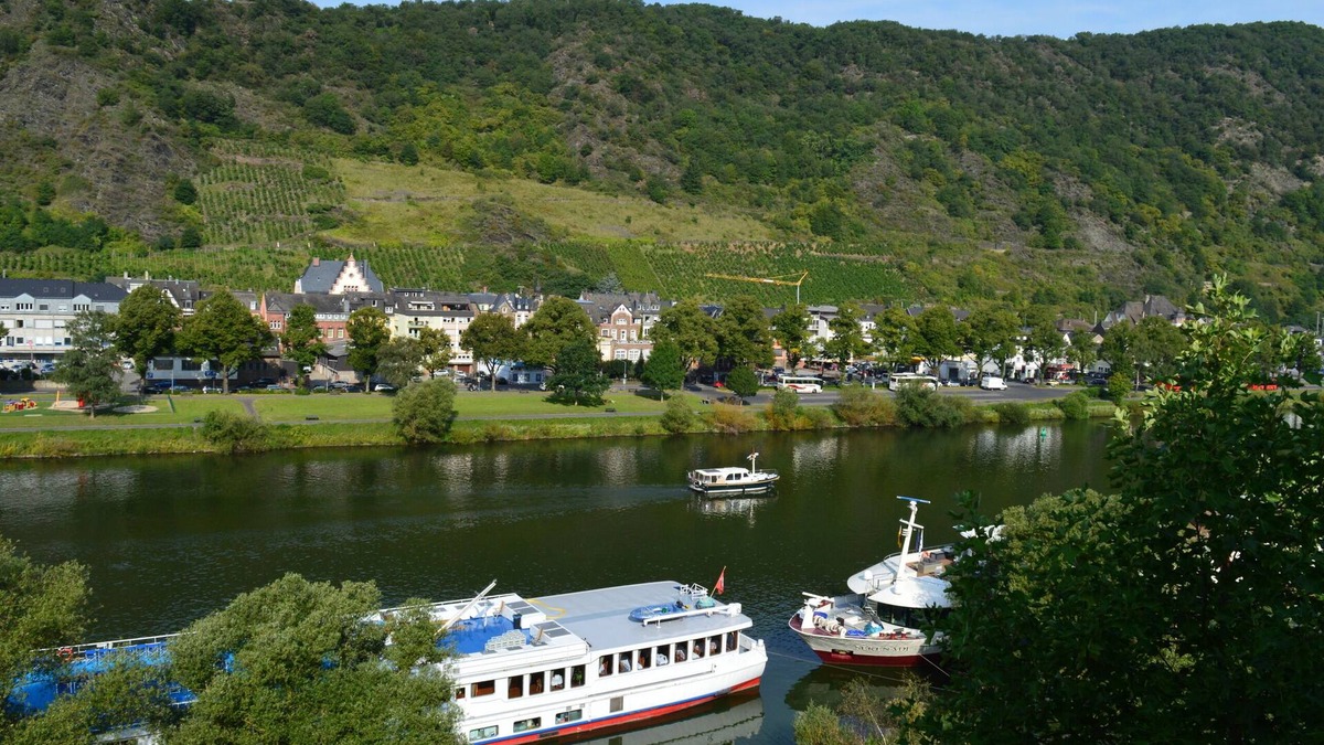 Cochem Apartment | Studio Dornfelder with Moselle view