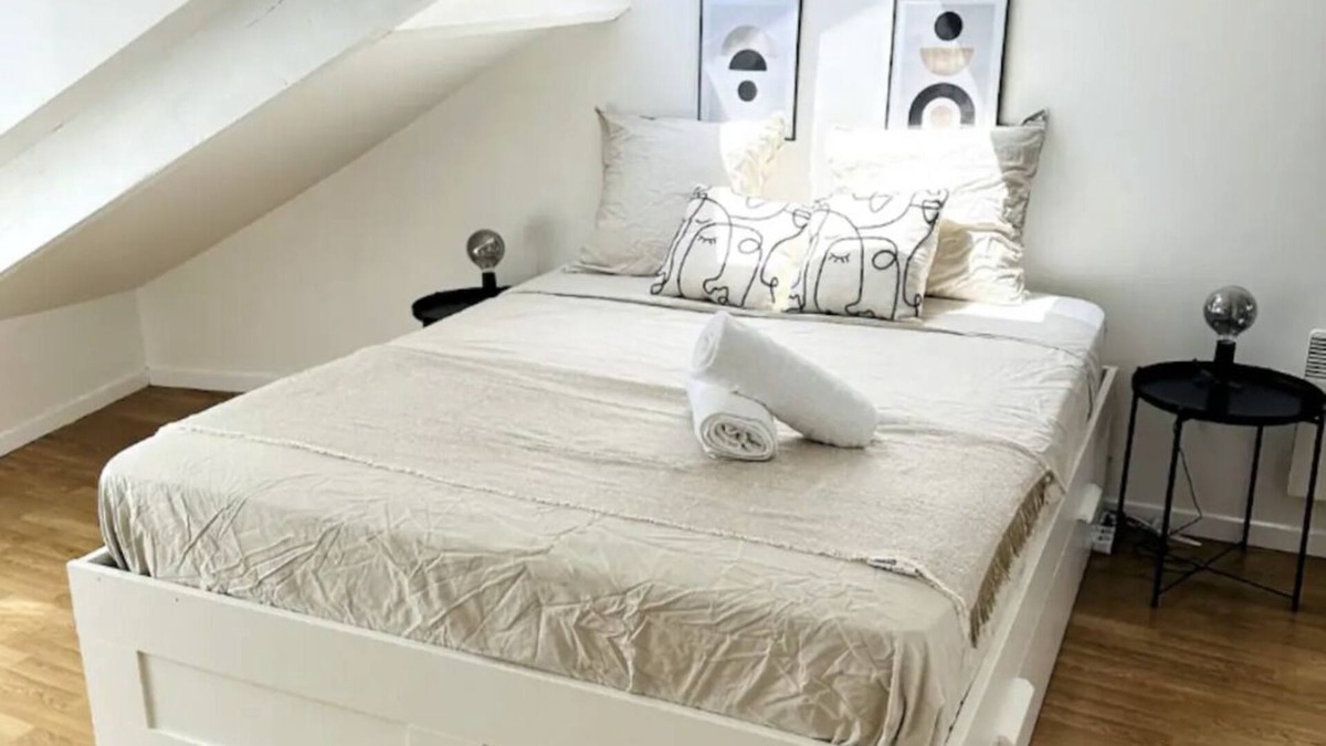 Esbly Apartment | Studio en Bois Blanc, Proche Disneyland