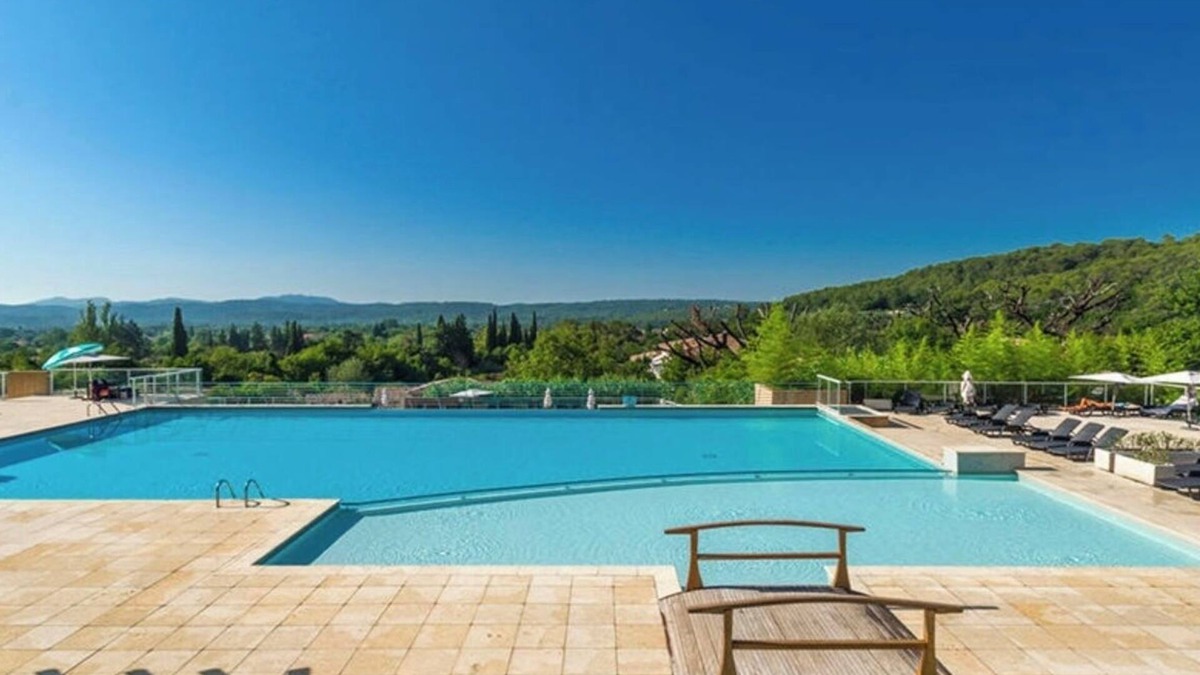 Callian Apartment | Studio en Résidence Vacances 4 Avec Accès Piscine