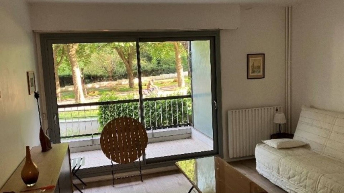 Chatenay-Malabry Apartment | Studio Entre le Parc de Sceaux et la Coulée Verte. Location à la Semaine