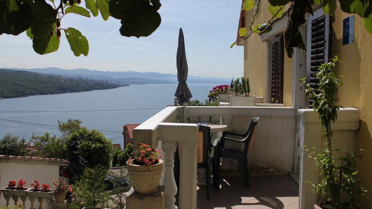 Volosko Apartment | Studio flat with terrace and sea view Opatija - Volosko, Opatija (AS-7897-a)