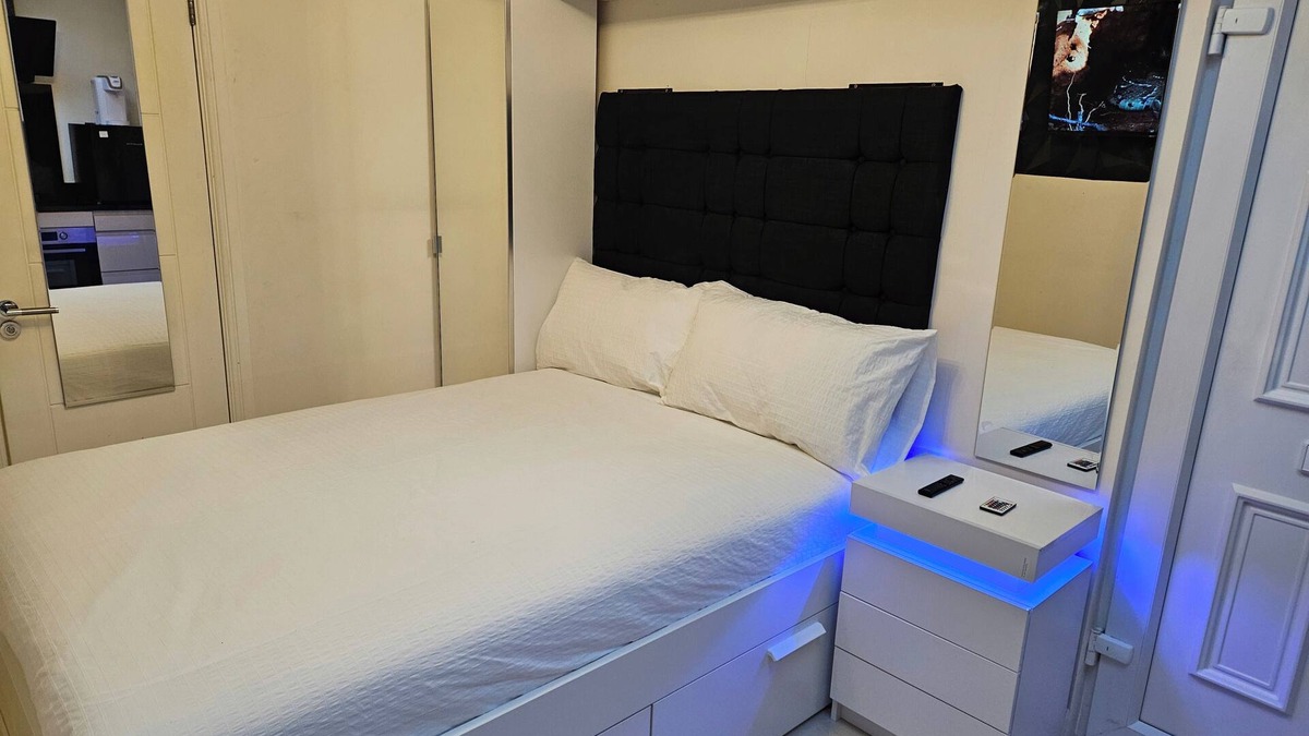 Croham Apartment | Studio for 2Guests-Parking-Garden-NearLondon-Ac
