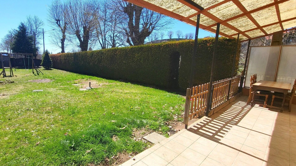 Pradelles Apartment | Studio for 4 people with private garden
