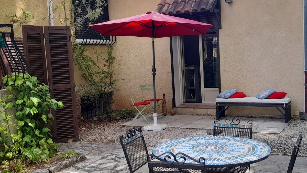 Fayence Apartment | Studio for rent St Cassien lake