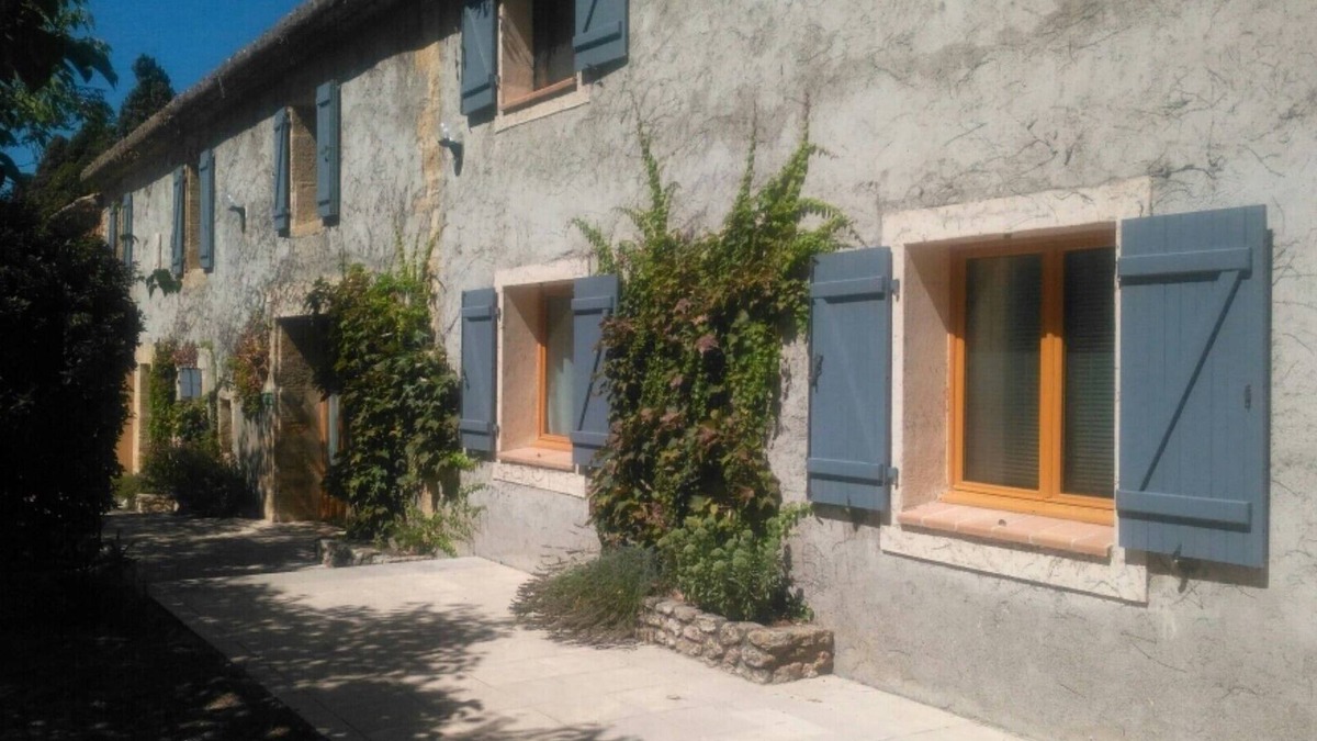 Salon-de-Provence Apartment | Studio for two people in "Mas des Orchards" with garden and pool