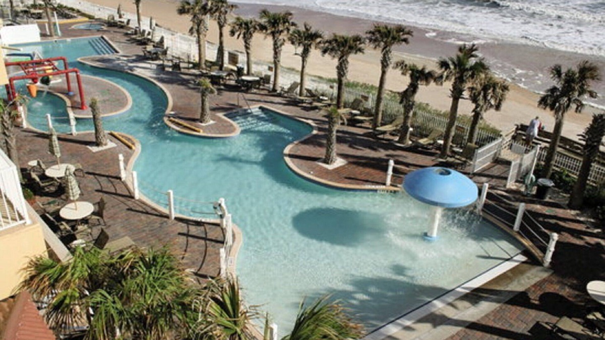 Bostroms Apartment | STUDIO FOR TWO ~ Cove On Ormond Beach Resort ~ INDOOR/OUTDOOR POOL/HOT TUB