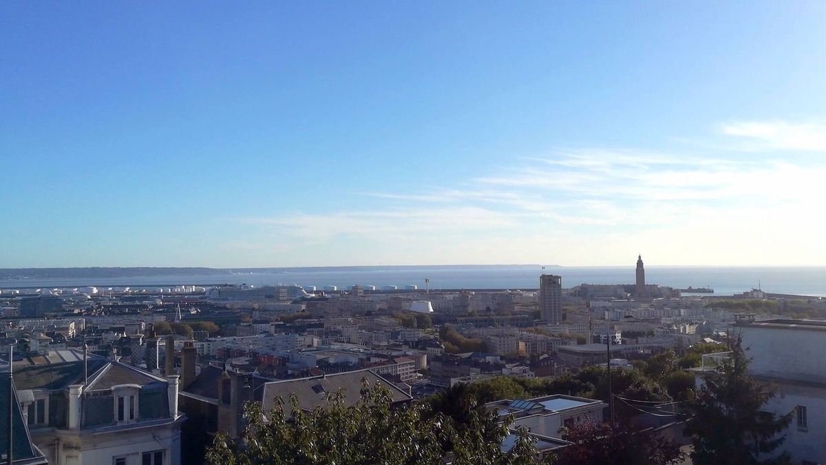 Cote Ouest Ormeaux Apartment | Studio full view of the Seine estuary and the sea, 2 steps from the center