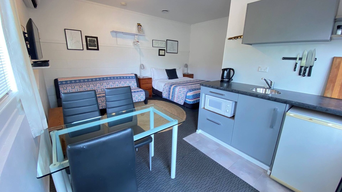 Paihia Apartment | Studio in central Paihia - walk everywhere