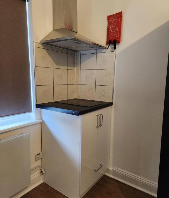 Stone Apartment | Studio in Greenhithe