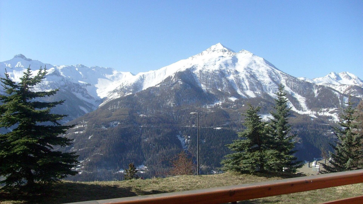 Orcieres Apartment | Studio in Orcières Merlette prox center resort and slopes on the ground floor