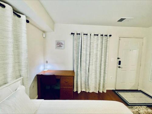 Rockville Apartment | Studio in the heart of Rockville