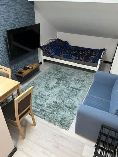 Wola Apartment | Studio in Wola- near Progresja-direct bus to Old Town