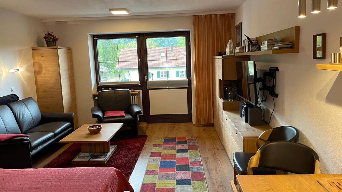 Inzell Apartment | Studio 'Inzell Mit Bergblick' with Mountain View, Balcony and Wi-Fi