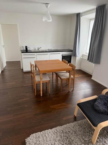 Meilen District Apartment | Studio James