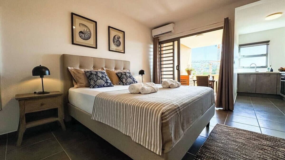 Pa'ofa'i Apartment | Studio Kohai - Town center, parking and AC