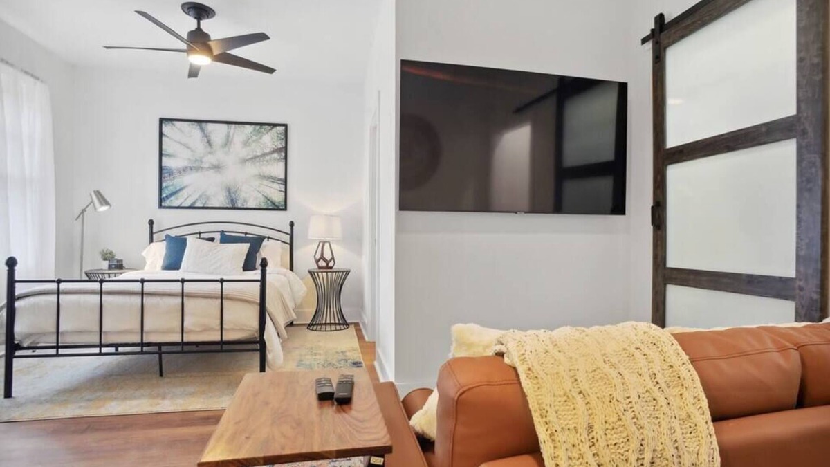 Inman Park Apartment | Studio@Krog - Inman Park!