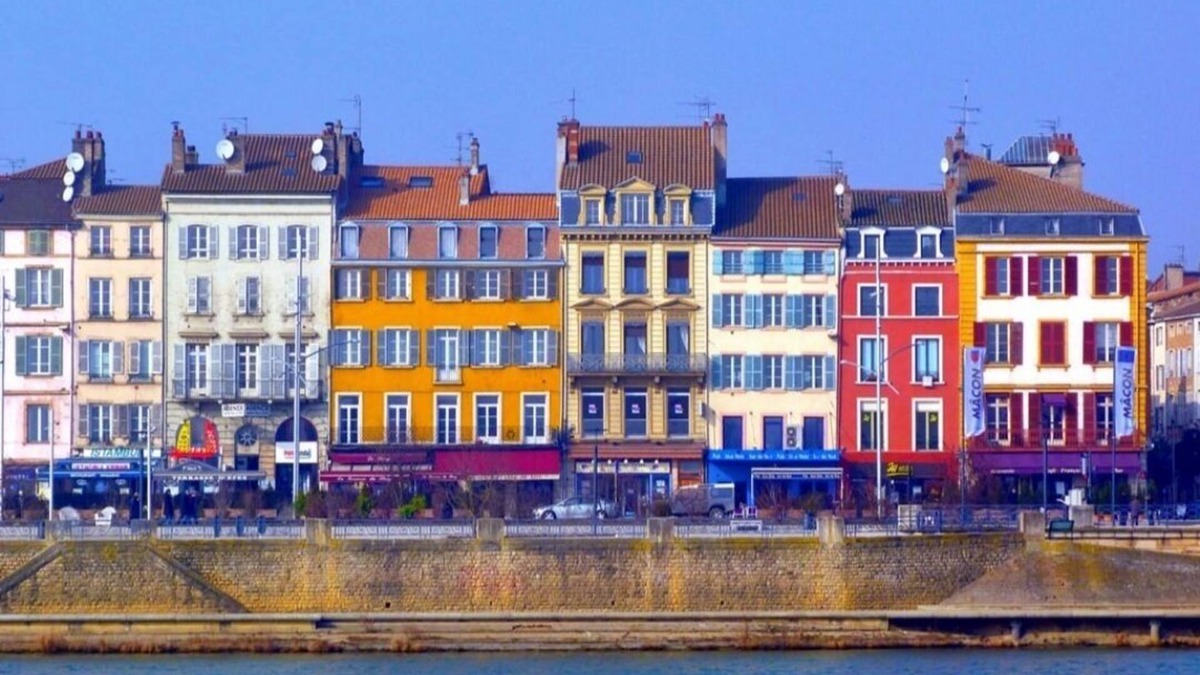 Saint-Laurent-sur-Saone Apartment | Studio "L'Escale 32