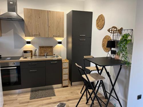 Montardon Apartment | studio Lauralex