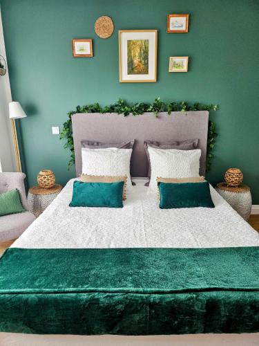 Aix-en-Provence Apartment | Studio Le Paradis Vert Aix-en-Provence, parking, piscine