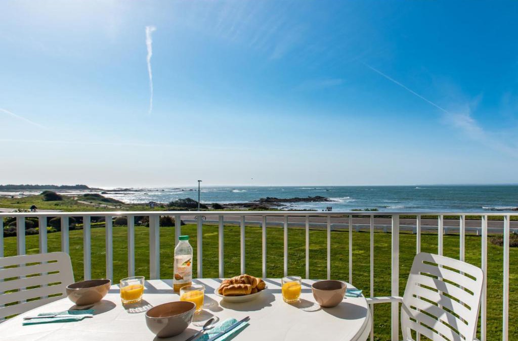 Quiberon Apartment | Studio Les Trois Iles-2 by Interhome