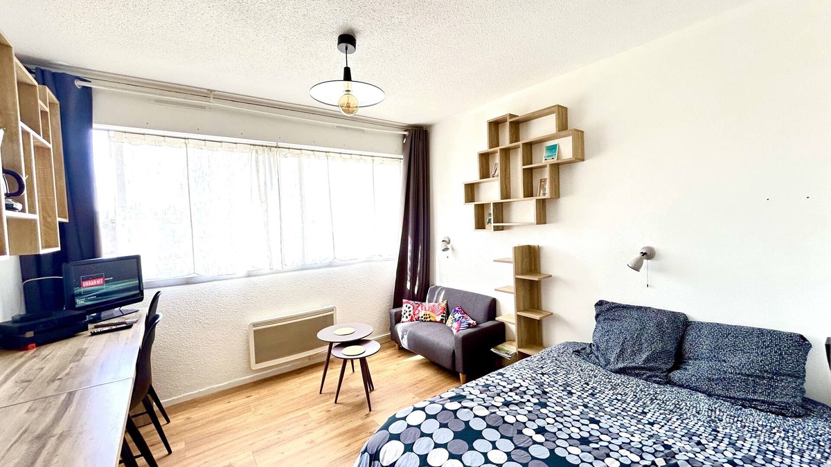Saint-Nazaire Apartment | Studio MAJA close to beaches, amenities+parking