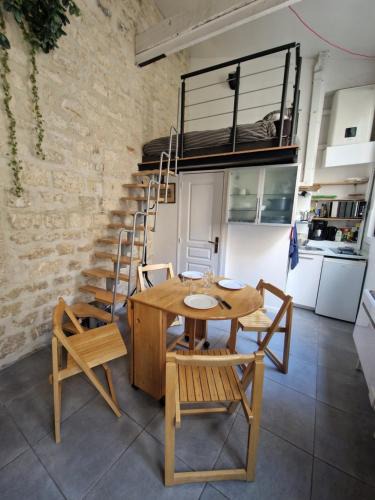 Quartier Saint-Ambroise Apartment | Studio Marais Ménilmontant
