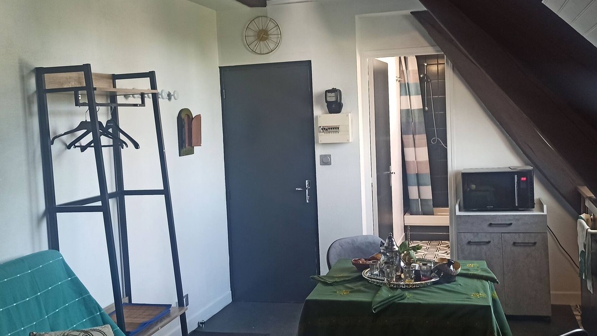 Chartres Apartment | Studio Meublé 4 Pers Avec Mezzanine, Refait à Neuf, Proche Cathedrale et Gare