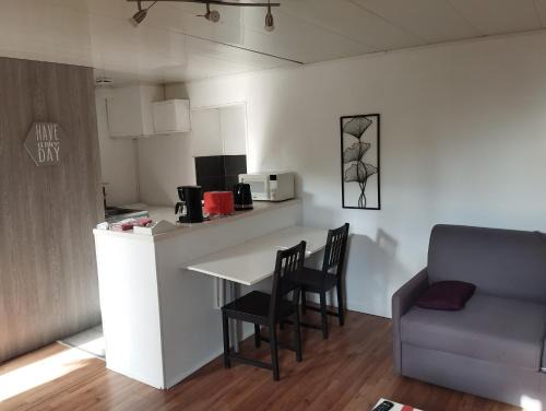 Chambray-les-Tours Apartment | Studio meublé indépendant
