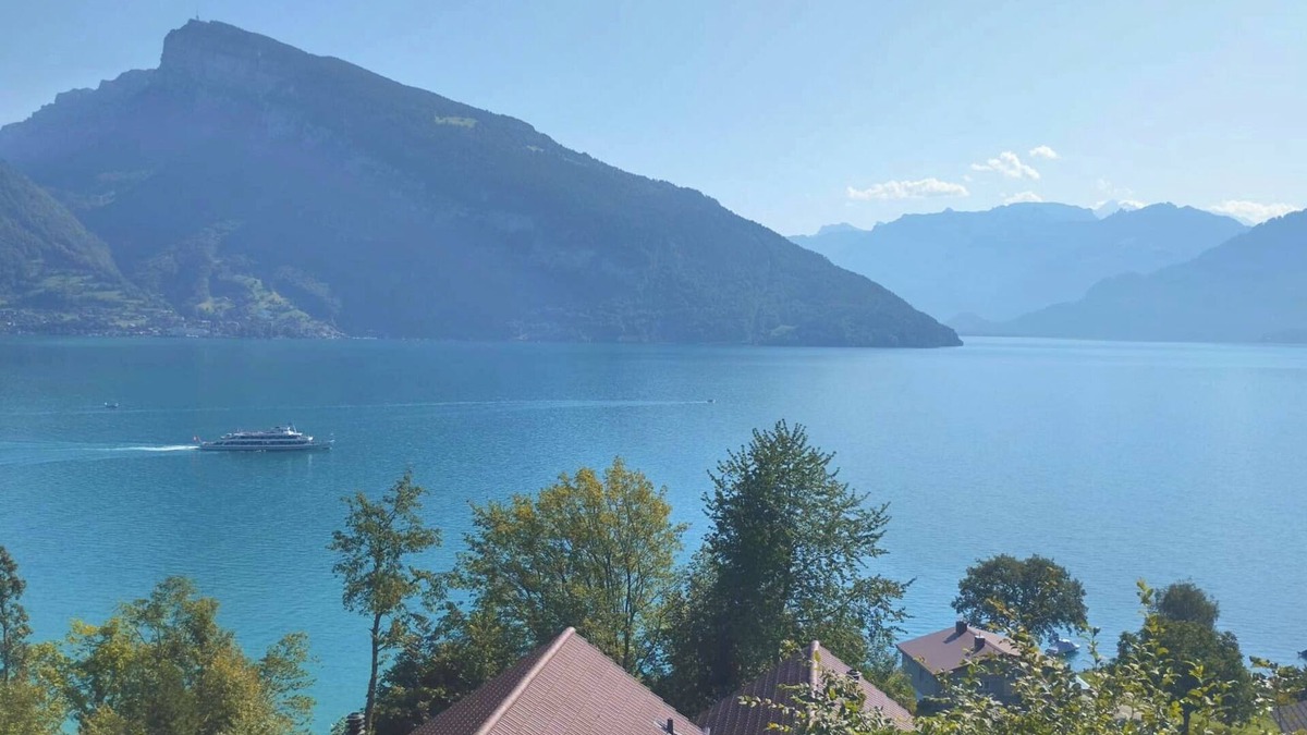 Faulensee Apartment | Studio mit Aussicht fast bis nach Interlaken/free WIFI/Parking