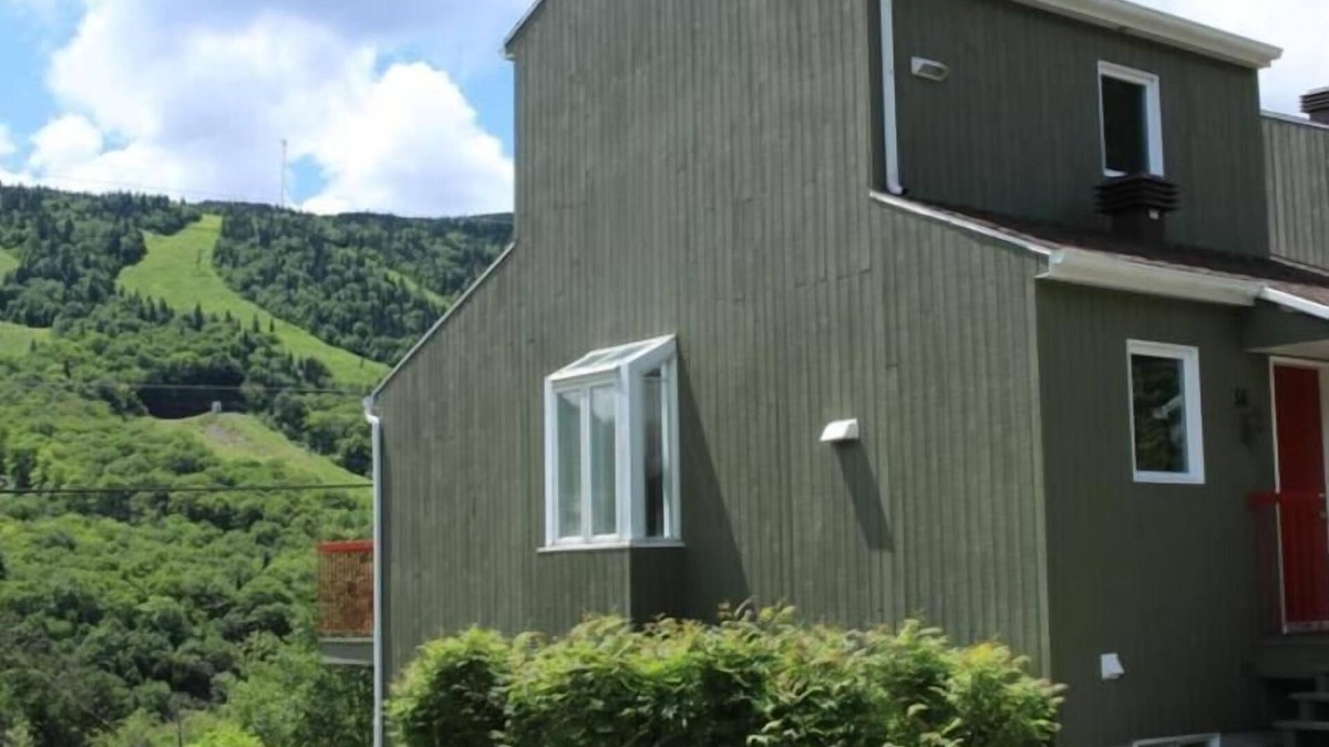 Notre-Dame-Auxiliatrice-de-Buckland Apartment | Studio Mont du Midi | Studio de Ski