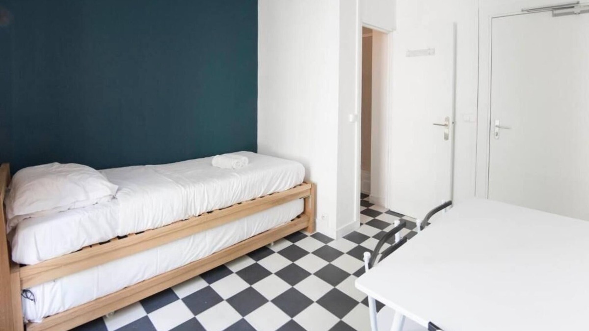 Quartier des Grandes-Carrieres Apartment | Studio Montmartre