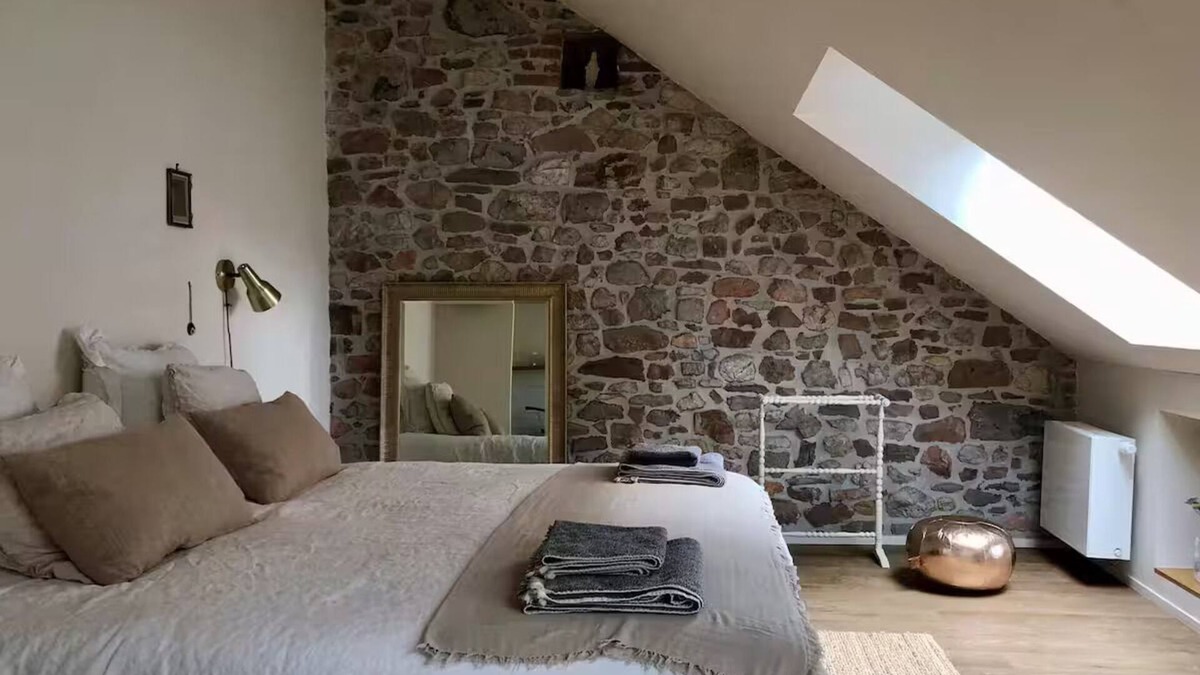 Huy Apartment | Studio Muzette - historic center of Huy