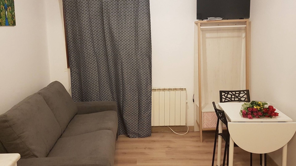 Nanteuil-les-Meaux Apartment | Studio near Disneyland Paris