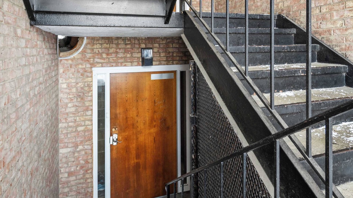 University District Apartment | Studio Near High St and Campus