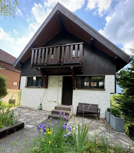 Thollon-les-Memises Apartment | Studio neuf rez de jardin dans chalet individuel