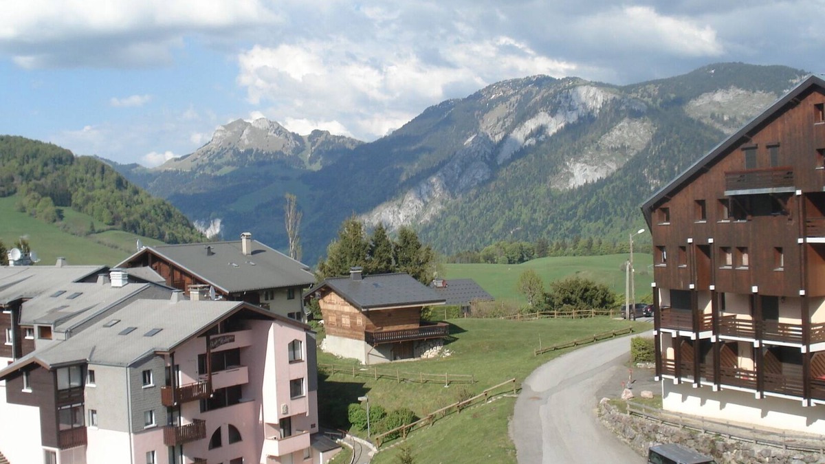 Hirmentaz Villa | studio of 23 m2 with garage and wifi in the resort Hirmentaz Belleveaux