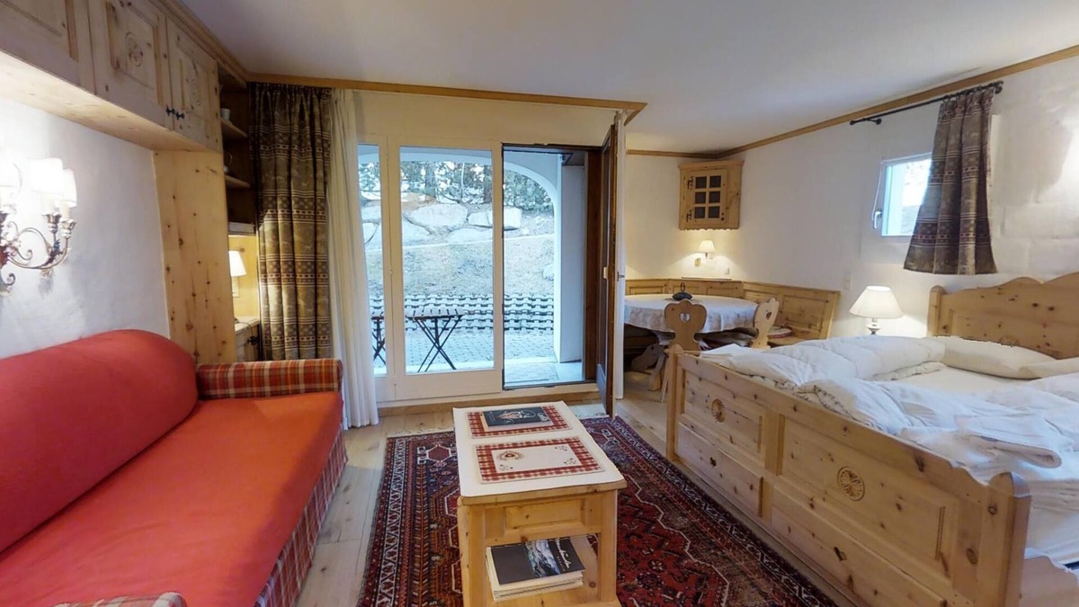 Champfer Apartment | Studio on the ground floor, 40 m2.